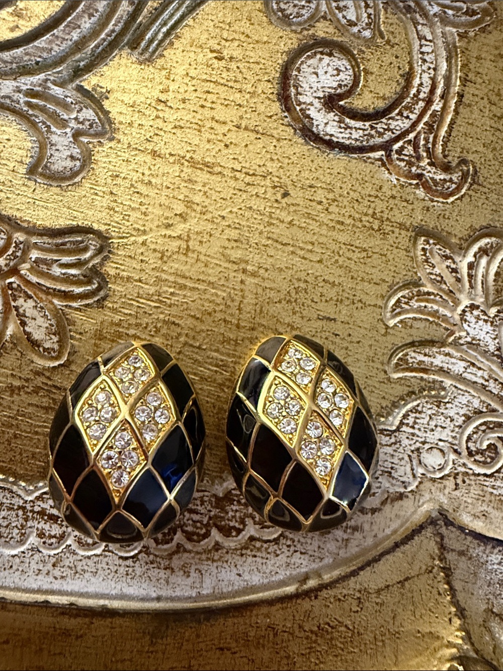 VTG Joan Rivers Signed Black Enamel Faberge Egg Clip On Earrings Rhinestone